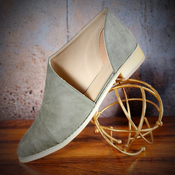 NWOB Journee Collection Olive Green D'Orsay Style Flats 10 - Picture 2 of 10